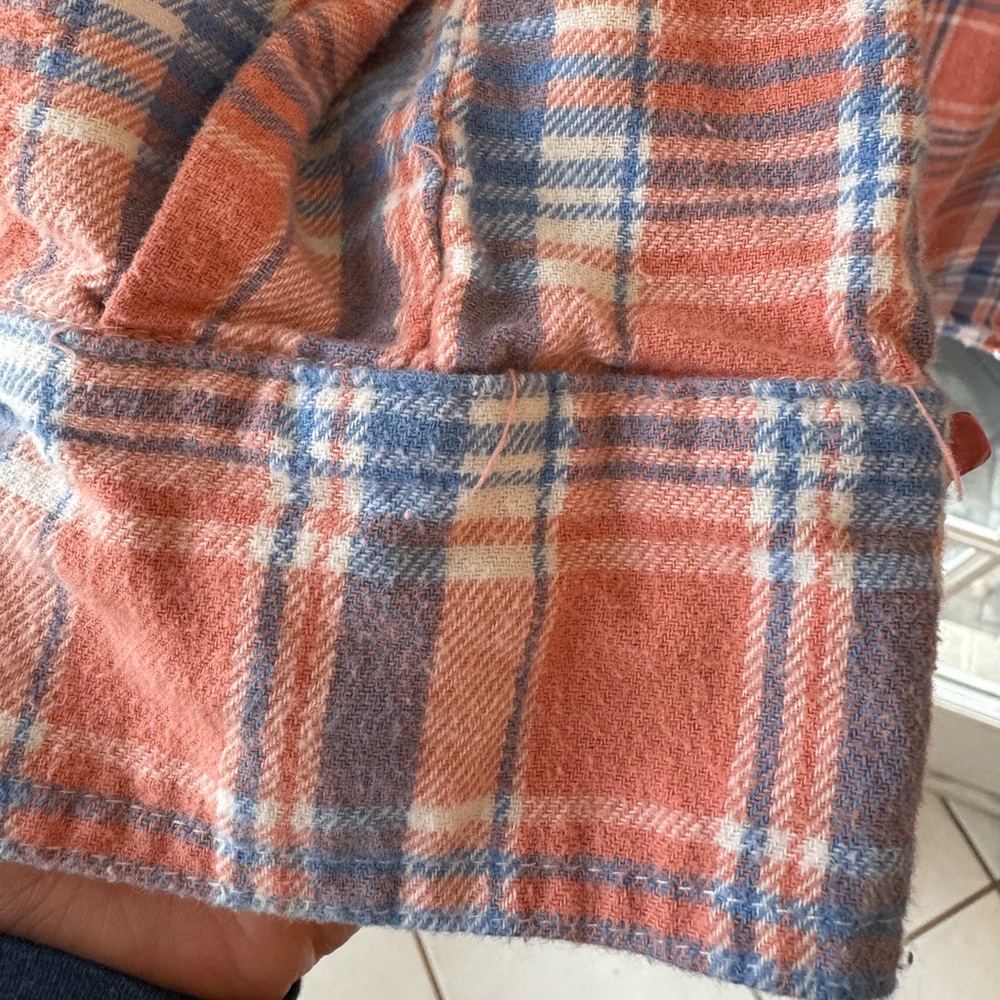 Blueb Collection Sz L Soft Puffed Sleeve Flannel - Picture 7 of 7